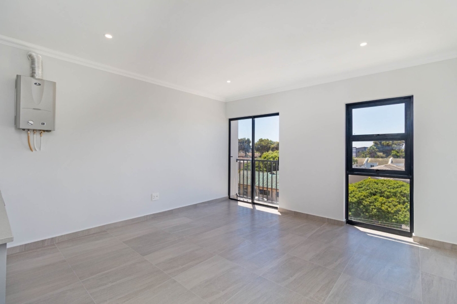 1 Bedroom Property for Sale in Table View Western Cape